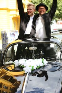 Käfer 1300 als Hochzeitsauto / T1-Berlin.de Käfer 1300 als Hochzeitsauto / T1-Berlin.de