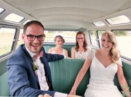 VW Bus-Bulli T1 Samba Deluxe als Hochzeitsauto - © T1-Berlin.de VW Bus-Bulli T1 Samba Deluxe als Hochzeitsauto - © T1-Berlin.de